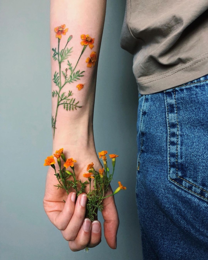 Tatuajes increíbles que no se pueden distinguir de las plantas vivas