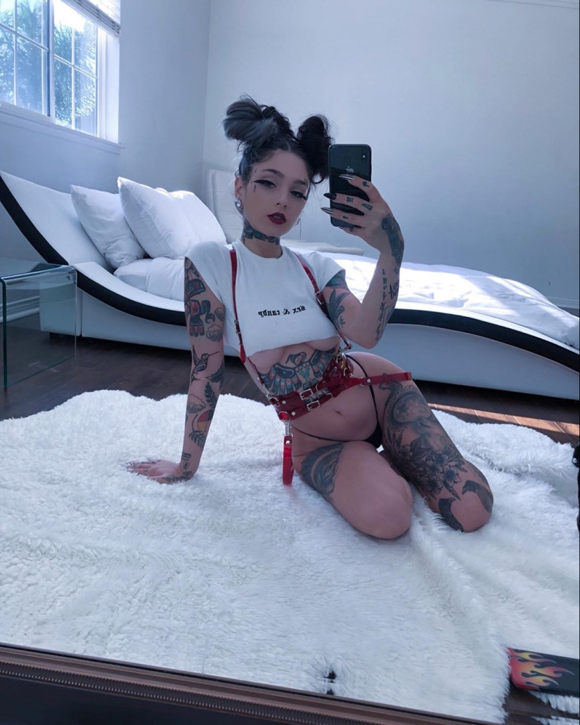Taylor white tattoo model with an angelic character