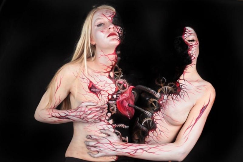 Terrifyingly beautiful and incredible body art