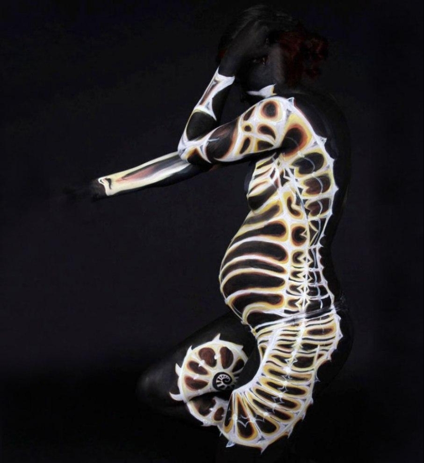 Terrifyingly beautiful and incredible body art