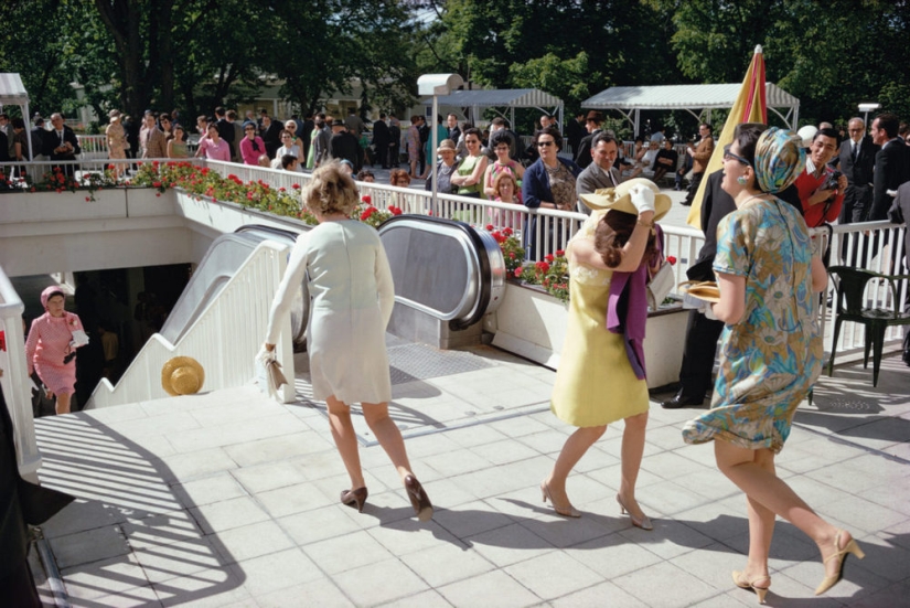 The 30 most striking works of street photography legend Joel Meyerowitz