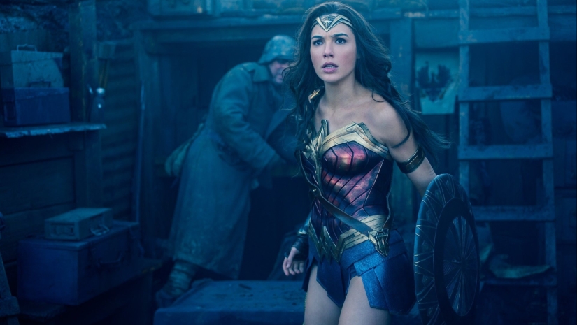 The 5 Hottest Actresses in the DC Universe, According to IMDb