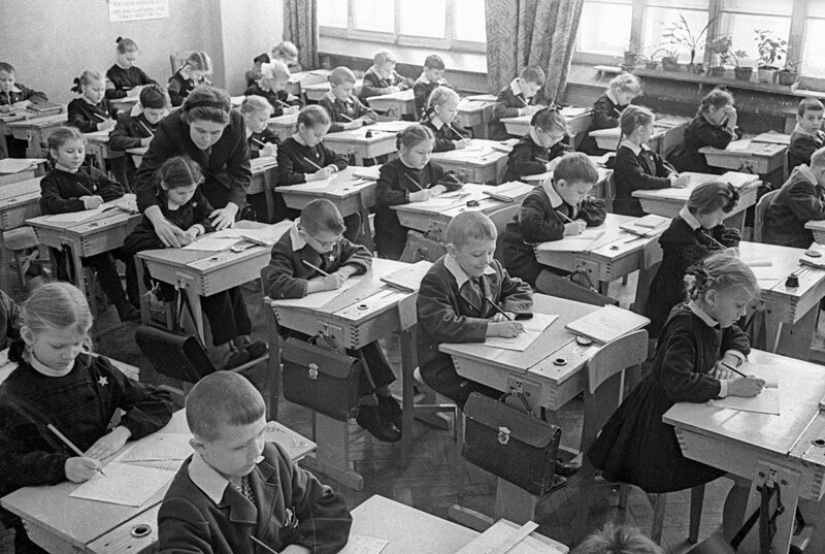 The 5 most popular"can't": what was forbidden to do in Soviet schools