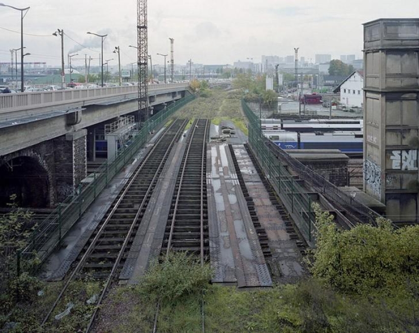 The abandoned railway of Paris