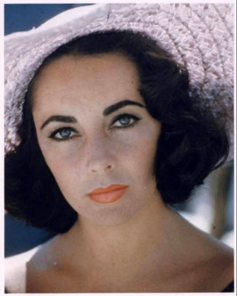 The beautiful Elizabeth Taylor in her Prime: rare photos from the filming of 1959