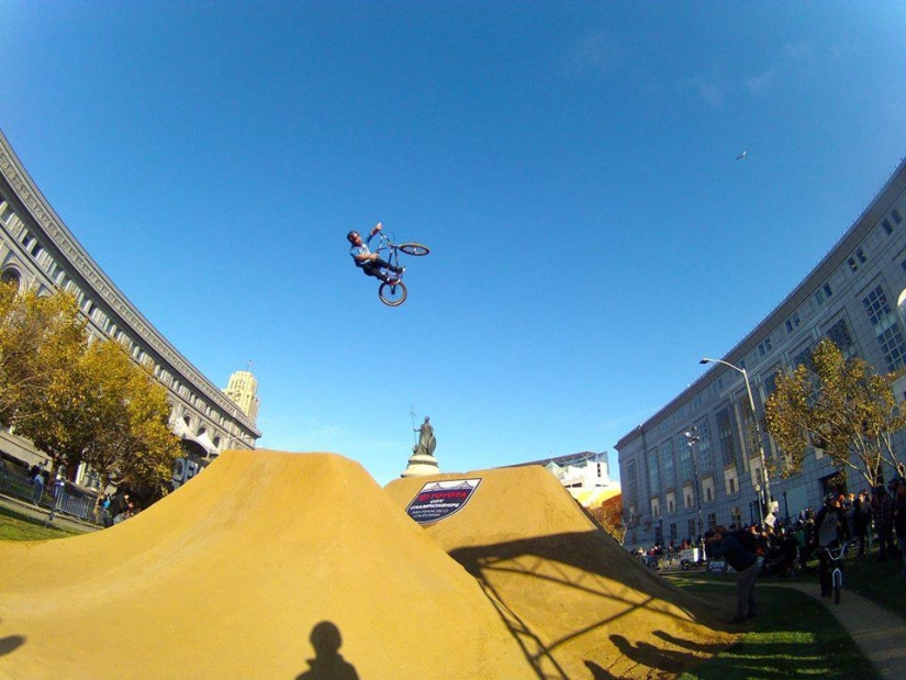 The best photos from the finals of the extreme sports Dew Tour-2013