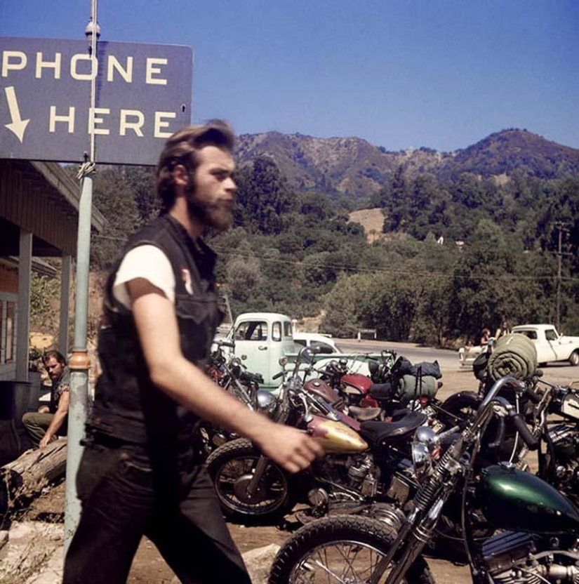 The best shots of Hells Angels by Hunter S. Thompson