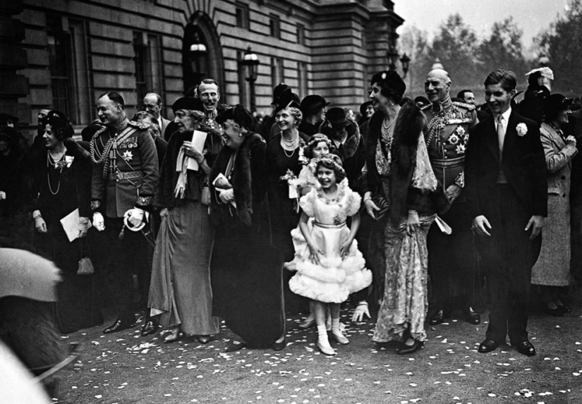 The brightest shots of British royal weddings