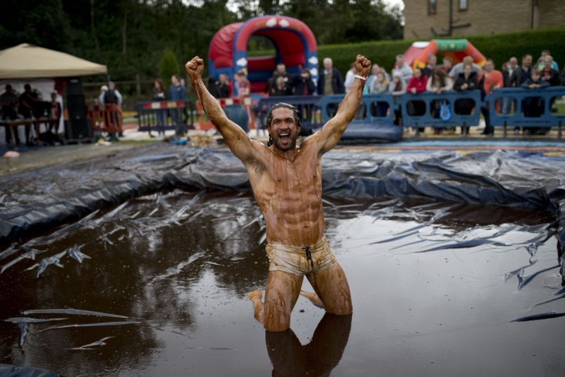 The British are going crazy - in England there was a championship in gravy wrestling