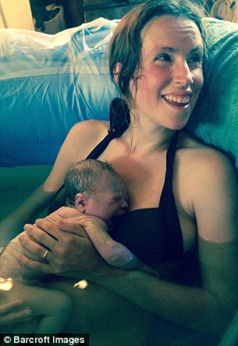 The British woman considers it normal to breastfeed her five-year-old son and refuse medications