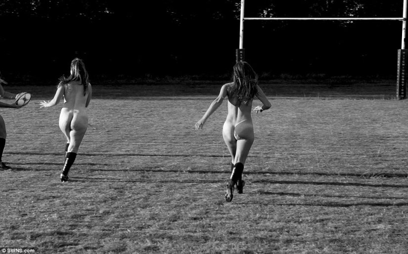 The British women's rugby team took off naked for the calendar