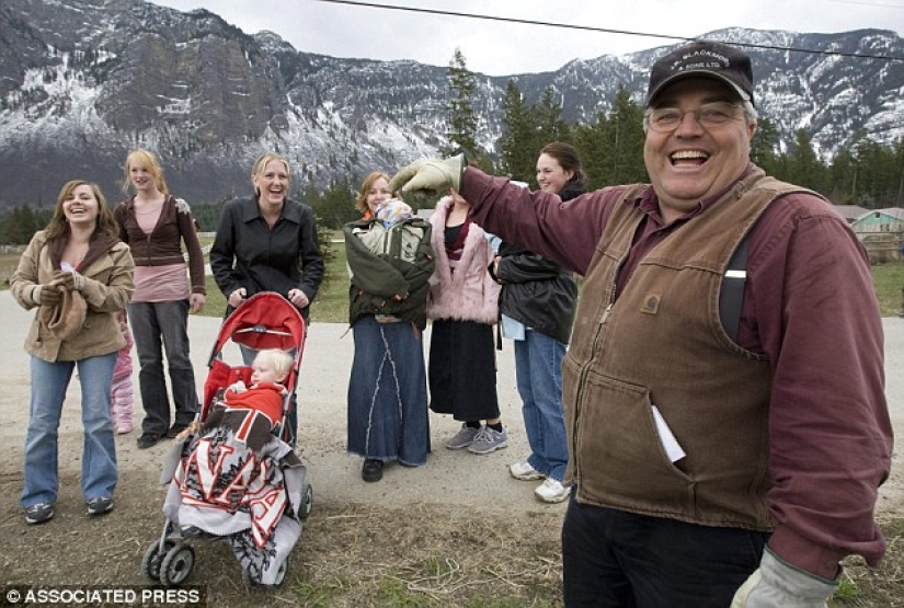 The Canadian, who has 27 wives and 145 children, opposes the legalization of polygamy