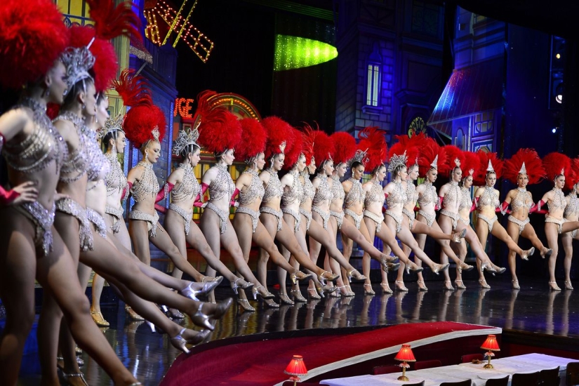 The century-old history of the main cabaret of the world "Moulin Rouge" in photos