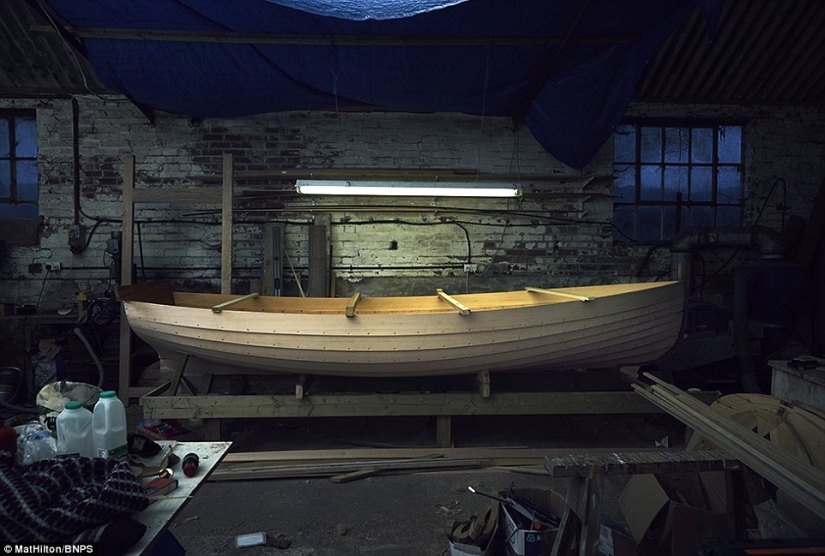 The couple sailed on a homemade boat with oars the way from England to France