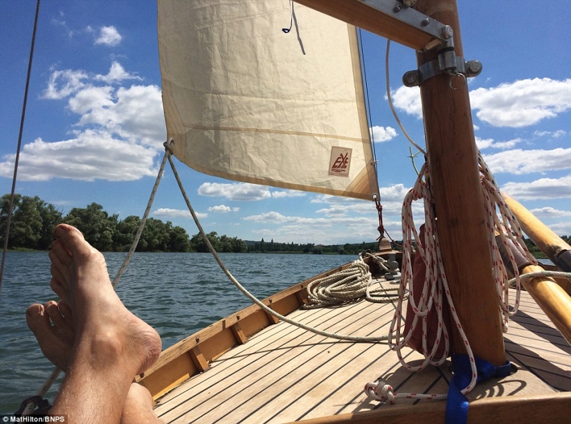 The couple sailed on a homemade boat with oars the way from England to France