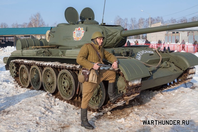The developers of the military game War Thunder (&quot;Thunder of War&quot;) restored the T-44 tank