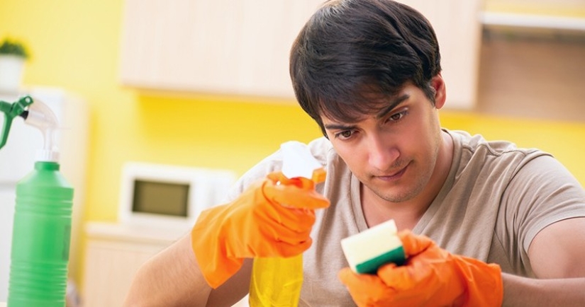 The discovery of the century: best lovers are men who wash the dishes