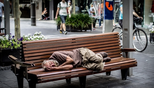 The ergonomics on the contrary: in different cities around the world are struggling with the homeless