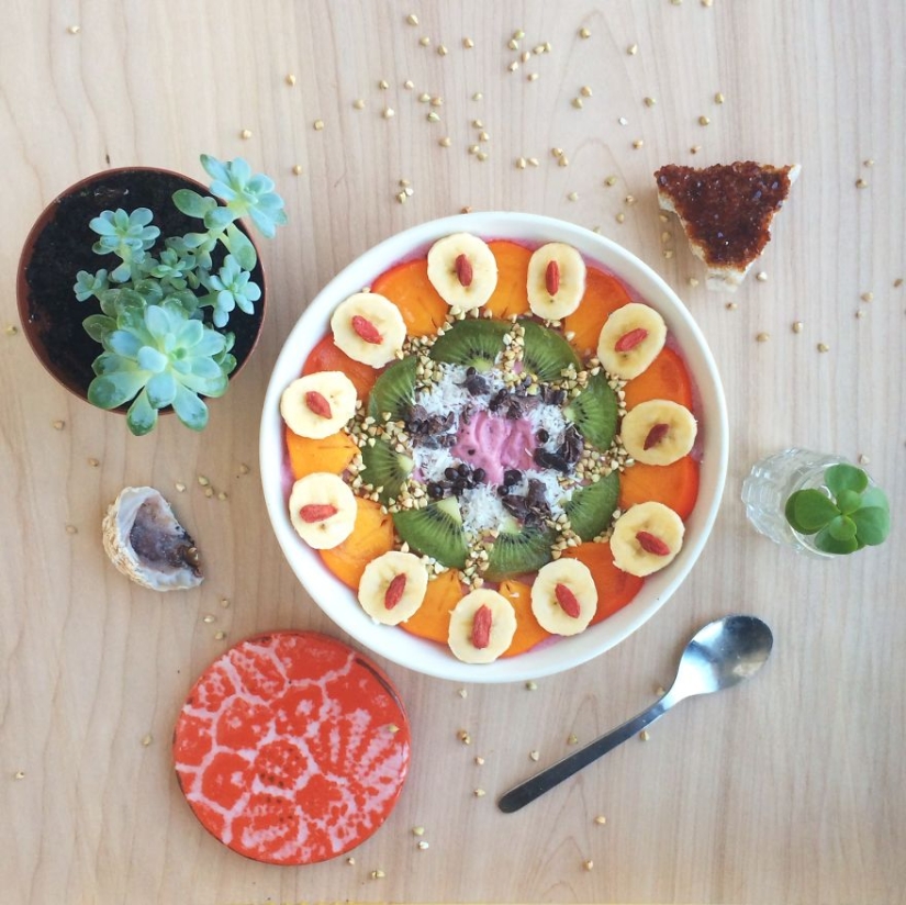 The girl creates real works of art from her vegan dishes