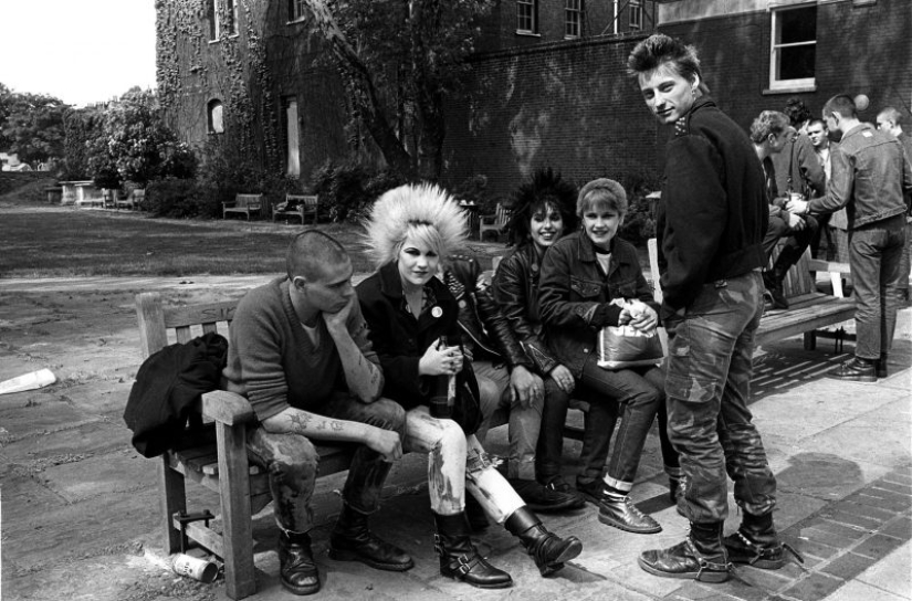 The history of punk in female images from a living legend of the underground Vivien Goldman