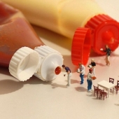 The inexhaustible fantasy of miniature master Tanaka Tatsuya