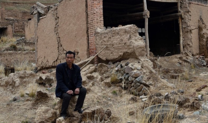 The last of the Mohicans: a Chinese man has been living alone in a deserted village for 10 years