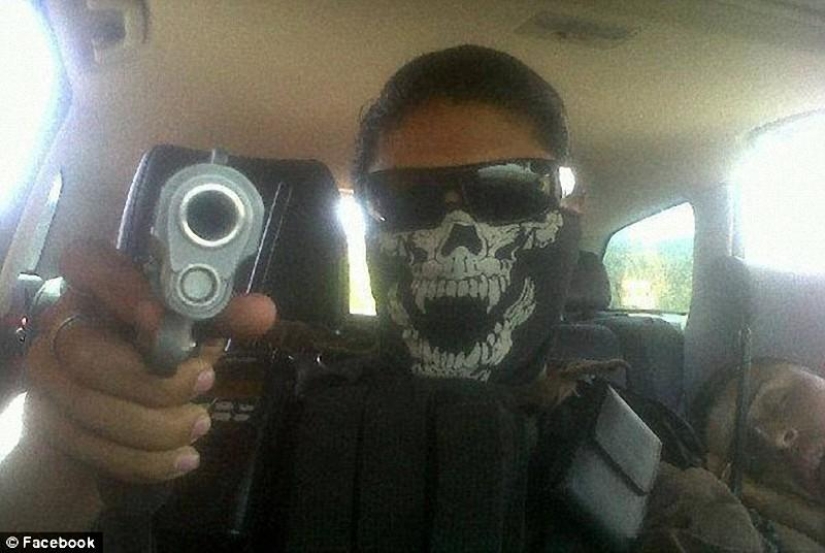 The life of the Mexican drug mafia on Facebook