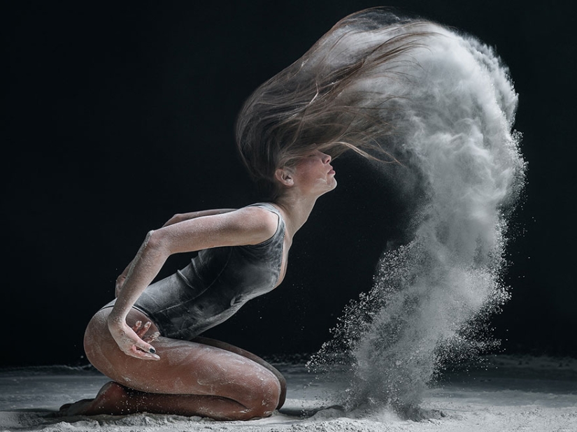 The magic of dance in sensual photographs by Alexander Yakovlev