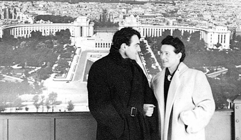 The male harem of Simone de Beauvoir: three men in the life of the founder of feminism