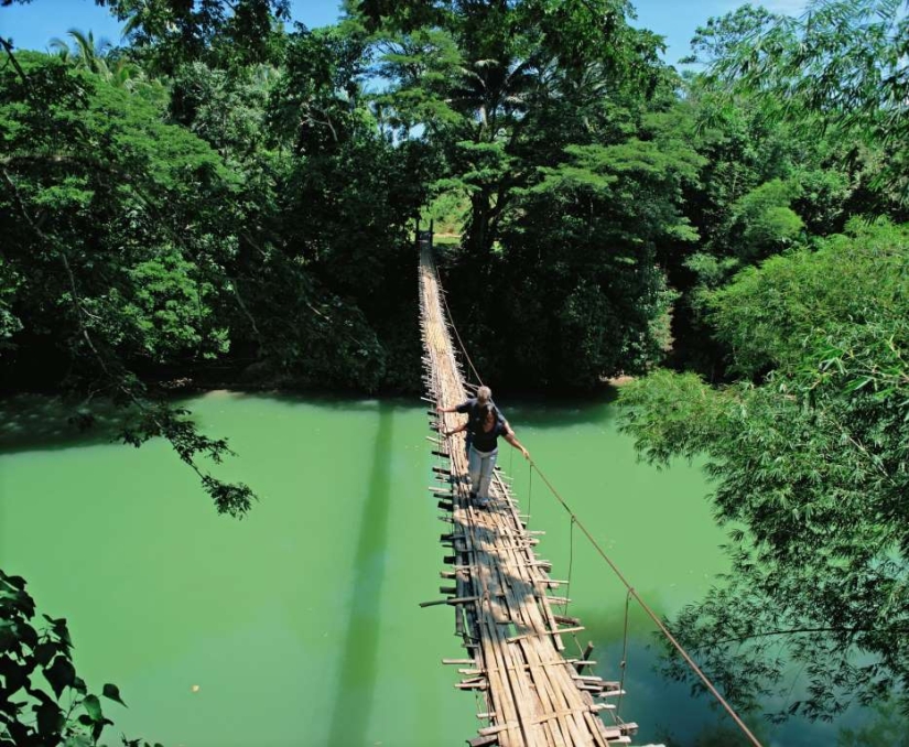 The most beautiful footbridges in the world
