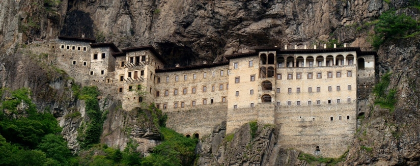 The most breathtaking mountain dwellings