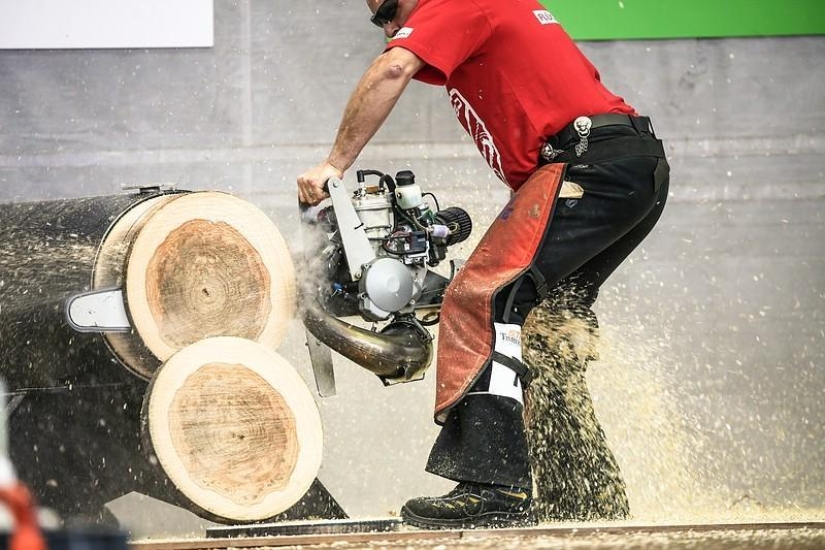 The most emotional shots of the lumberjack competition