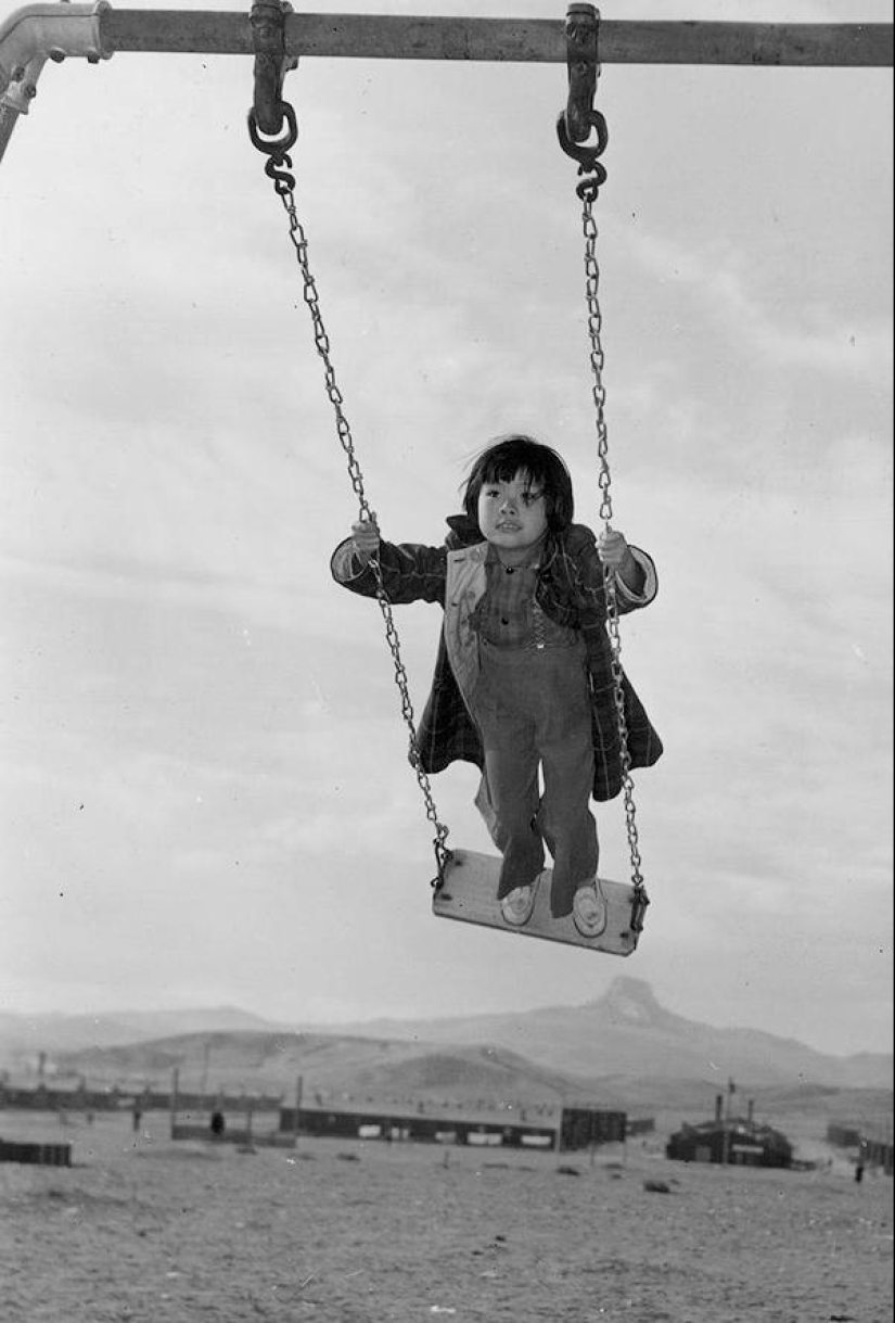 The most expressive children's photos of Esther Babli