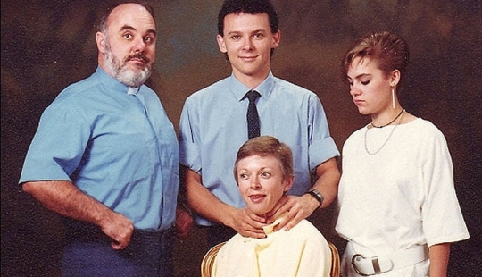 The most ridiculous family photos of Americans