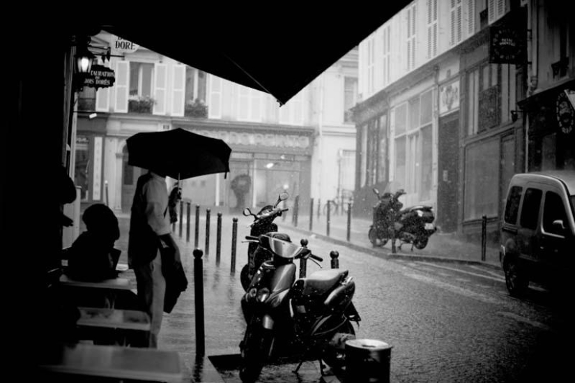 The most romantic umbrellas in Paris
