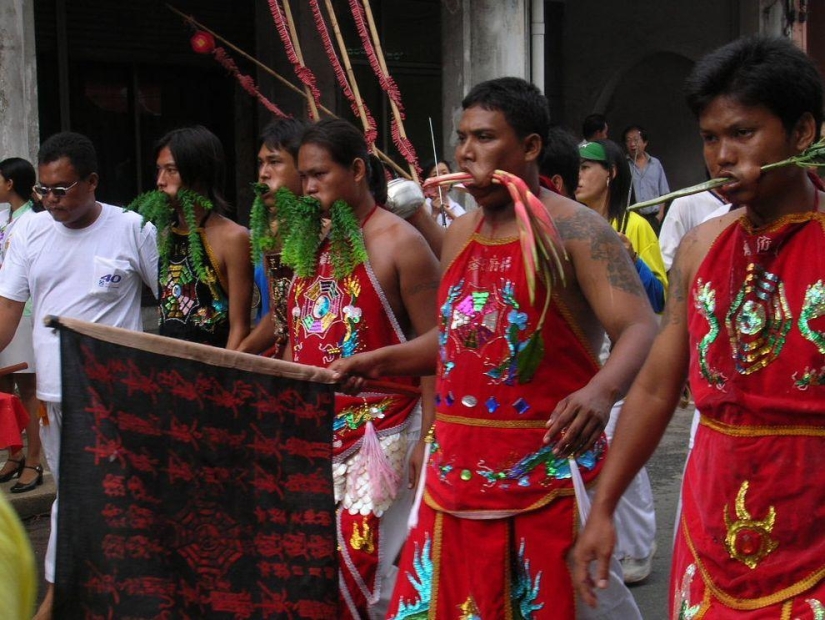 The most shocking photos from the Vegetarian Festival