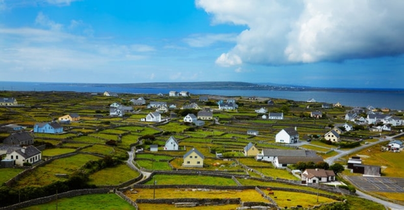 The secret of the island of Inis Big, whose inhabitants have despised sex for centuries