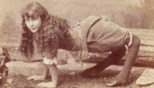 The story of Ella Harper, who became famous as the &quot;camel girl&quot;