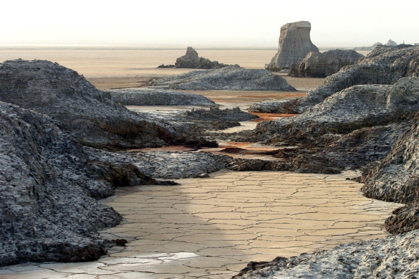 The strange beauty of the salt mines