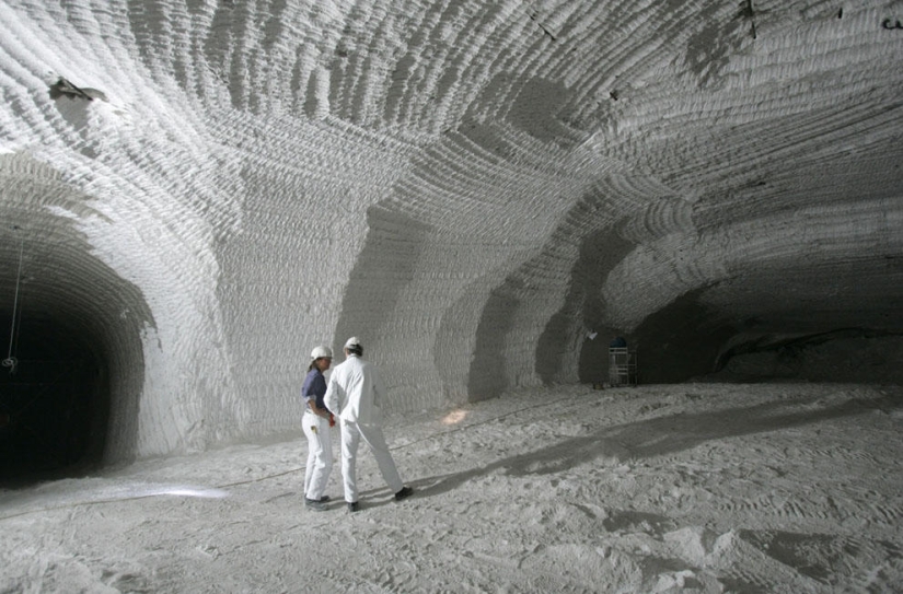 The strange beauty of the salt mines