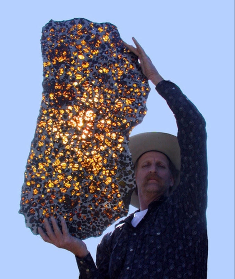 The unusually beautiful Fukan meteorite