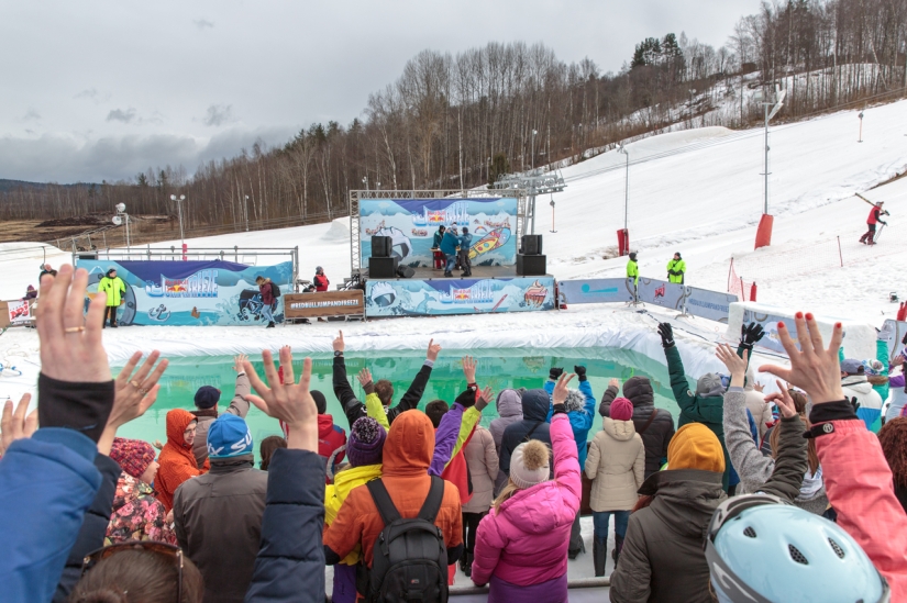 The victory of the "Brutal Boat" at Red Bull Jump & Freeze 2017