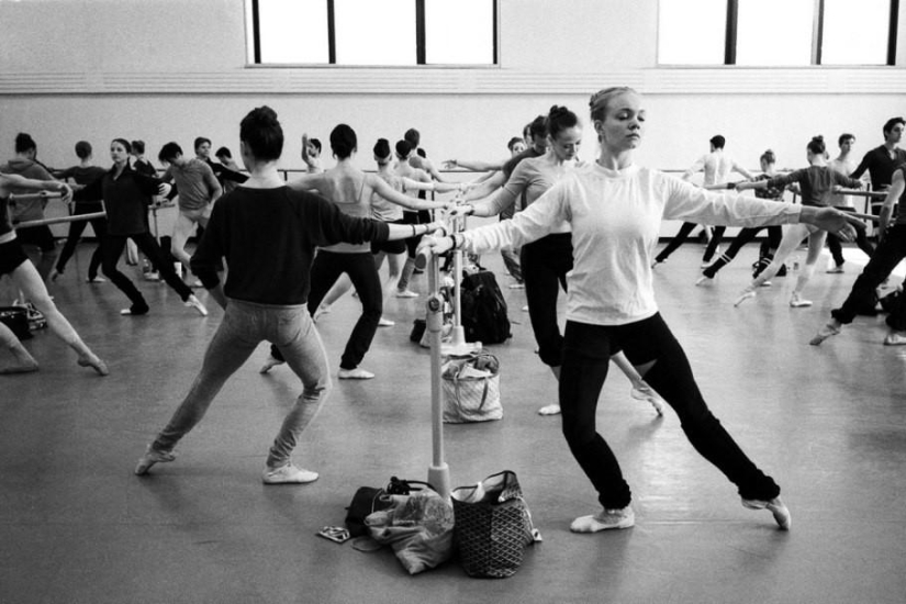 The world of professional ballet through the eyes of Henry Lutweil
