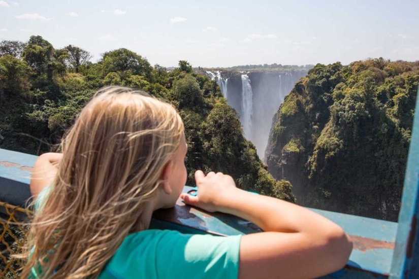 This family sold their house and cars to travel around the world.