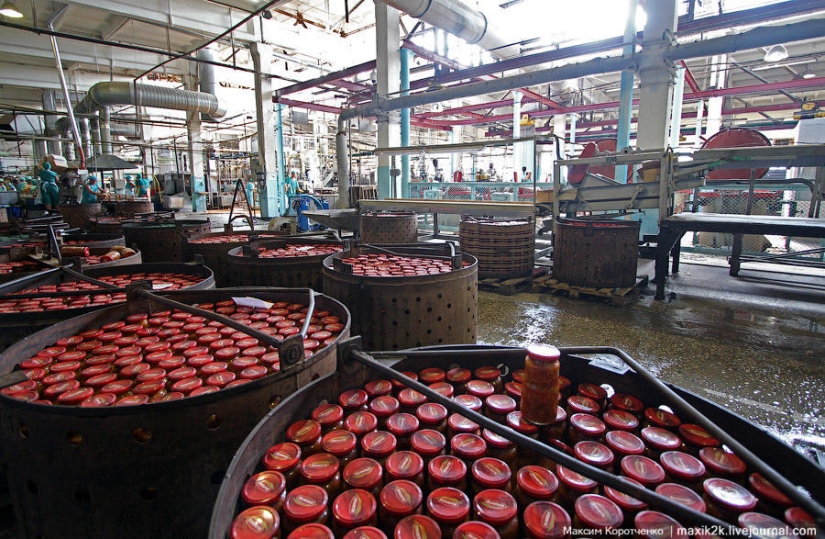 This is how canned goods are made.