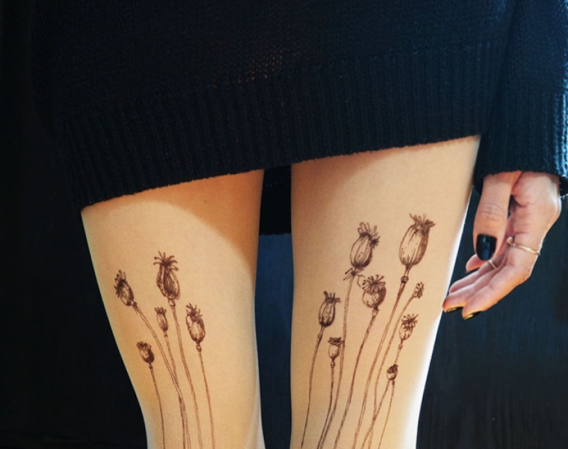 "Tights-tattoos" create the illusion of tattoos on the legs
