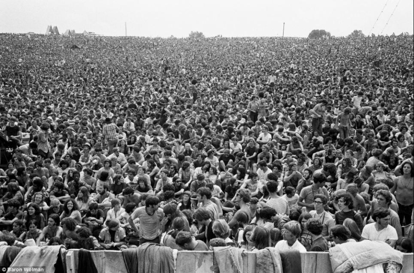 To the 45th anniversary of the legendary festival: still unseen photos of Woodstock