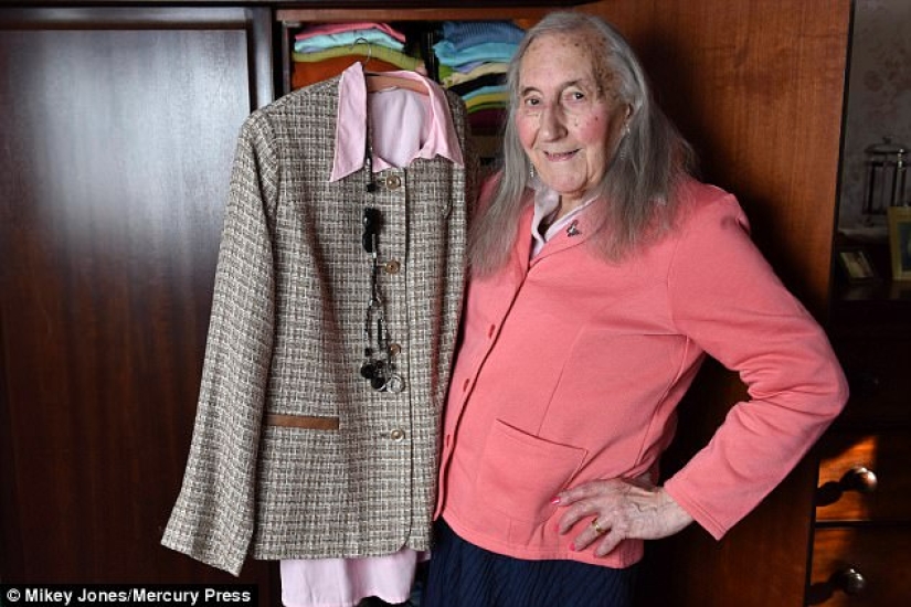 "Toda mi vida ha sido una mentira": un veterano de la Segunda Guerra Mundial decidió cambiar de género a los 90 años