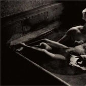 Tomoko Uemura in the bath. Photo that shocked the whole world