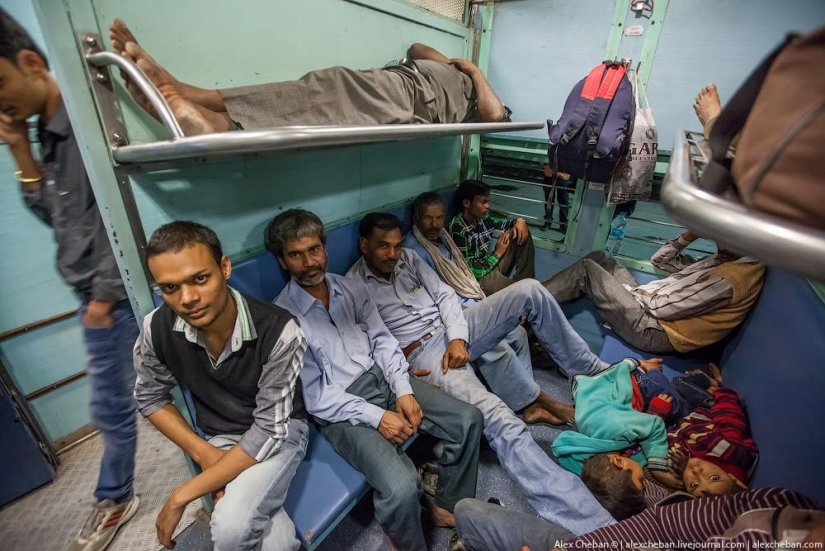Transporte compartido de un tren indio